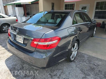 2011 Mercedes-Benz E 350 Sedan – miniatura 3