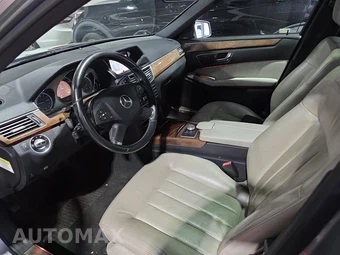 2011 Mercedes-Benz E 350 Sedan - miniatura 13