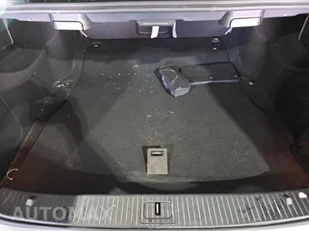 2011 Mercedes-Benz E 350 Sedan - miniatura 20