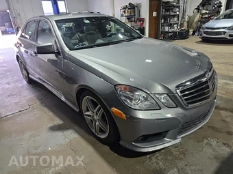 2011 Mercedes-Benz E 350 Sedan - miniatura 3