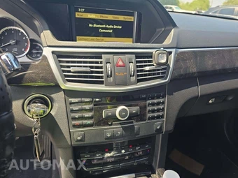 2011 Mercedes-Benz E 350 Sedan - miniatura 10