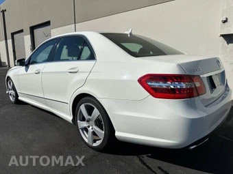 2011 Mercedes-Benz E 350 Sedan – miniatura 3