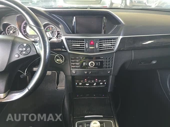 2011 Mercedes-Benz E 350 Sedan – miniatura 11