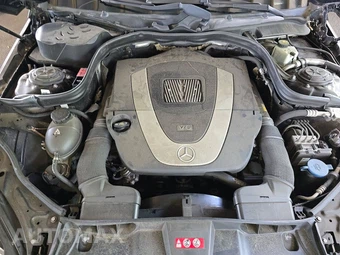 2011 Mercedes-Benz E 350 Sedan – miniatura 15