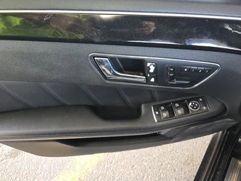 2011 Mercedes-Benz E 350 Sedan – miniatura 9