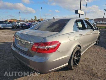 2011 Mercedes-Benz E 350 Sedan - miniatura 3