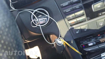2011 Mercedes-Benz E 550 Sedan – miniatura 21