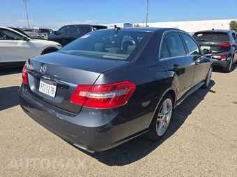 2011 Mercedes-Benz E 550 Sedan – miniatura 4
