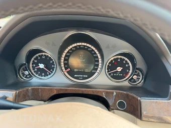 2011 Mercedes-Benz E 63 AMG Sedan - miniatura 19