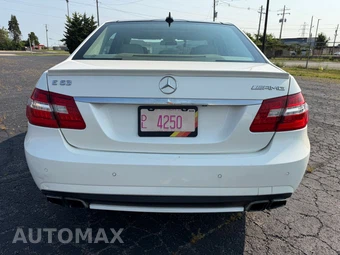 2011 Mercedes-Benz E 63 AMG Sedan - miniatura 5