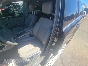2011 Mercedes-Benz GL 450 4MATIC - miniatura 3