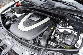 2011 Mercedes-Benz GL 450 4MATIC - miniatura 23