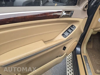 2011 Mercedes-Benz GL 550 4MATIC – miniatura 9