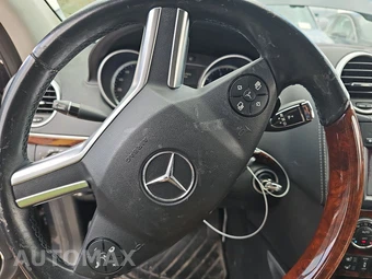 2011 Mercedes-Benz GL 550 4MATIC – miniatura 10