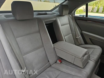 2011 Mercedes-Benz S 550 - miniatura 28