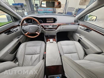 2011 Mercedes-Benz S 550 - miniatura 33