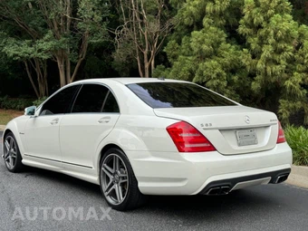 2011 Mercedes-Benz S 63 AMG - miniatura 2