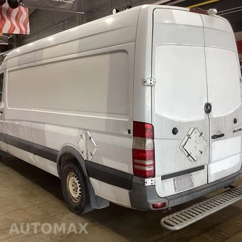 2011 Mercedes-Benz Sprinter 2500 Cargo Van High Roof 170.3" WB – miniatura 4