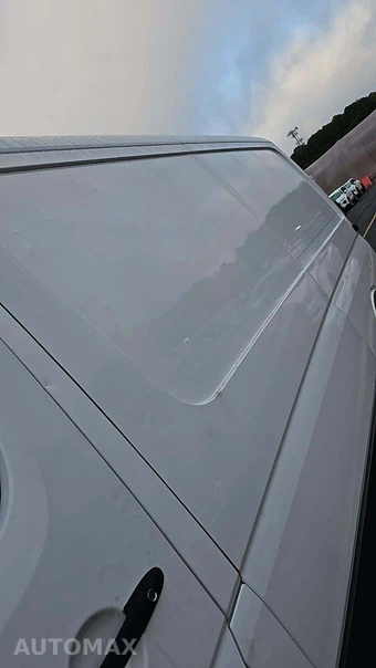 2011 Mercedes-Benz Sprinter 2500 Cargo Van Standard Roof 144.3" WB - miniatura 22