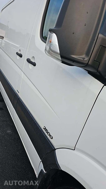 2011 Mercedes-Benz Sprinter 2500 Cargo Van Standard Roof 144.3" WB - miniatura 23