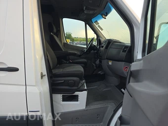 2011 Mercedes-Benz Sprinter 2500 Cargo Van Standard Roof 144.3" WB - miniatura 8