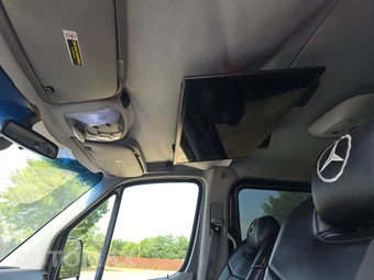 2011 Mercedes-Benz Sprinter 2500 Passenger Van Standard Roof 144.3" WB - miniatura 16