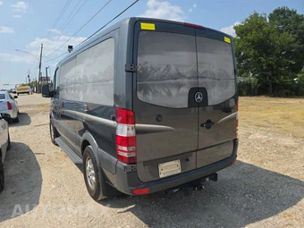2011 Mercedes-Benz Sprinter 2500 Passenger Van Standard Roof 144.3" WB - miniatura 6