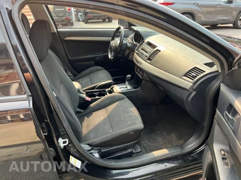 2011 Mitsubishi Lancer Sportback ES Hatchback – miniatura 12