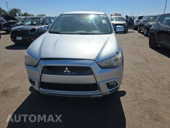 2011 Mitsubishi Outlander Sport SE – miniatura 2