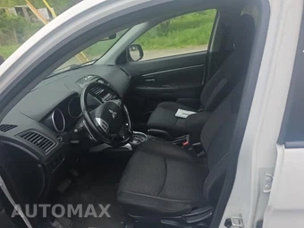 2011 Mitsubishi Outlander Sport SE – miniatura 13