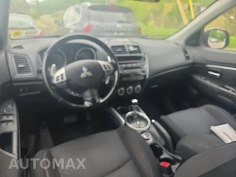 2011 Mitsubishi Outlander Sport SE – miniatura 14