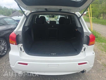 2011 Mitsubishi Outlander Sport SE – miniatura 19