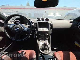 2011 Nissan 370Z Touring Convertible - miniatura 11