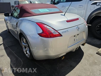 2011 Nissan 370Z Touring Convertible - miniatura 6
