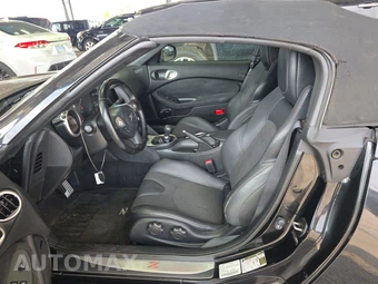 2011 Nissan 370Z Touring Convertible - miniatura 7