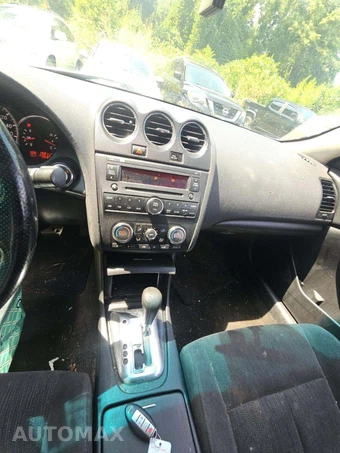 2011 Nissan Altima 2.5 S Sedan – miniatura 10