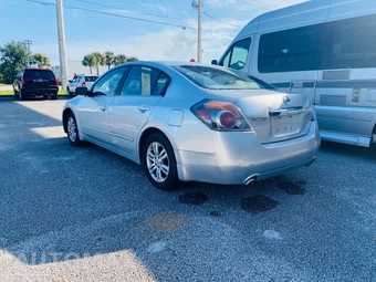 2011 Nissan Altima 2.5 S Sedan - miniatura 5