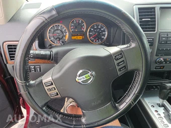 2011 Nissan Armada SL - miniatura 10