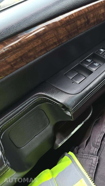 2011 Nissan Armada SL - miniatura 26