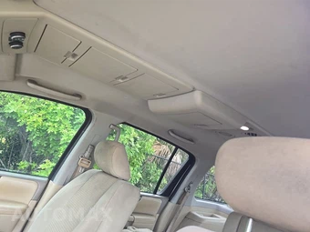 2011 Nissan Armada SV – miniatura 17