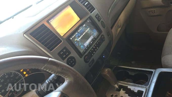 2011 Nissan Armada SV – miniatura 20
