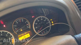 2011 Nissan Armada SV – miniatura 23