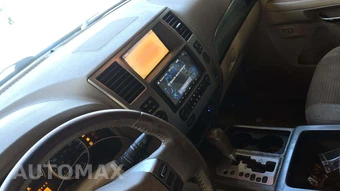 2011 Nissan Armada SV – miniatura 24