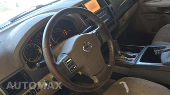 2011 Nissan Armada SV – miniatura 28