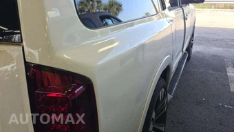 2011 Nissan Armada SV – miniatura 30