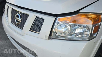 2011 Nissan Armada SV – miniatura 39