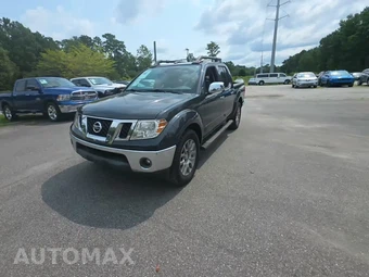 2011 Nissan Frontier SL Crew Cab Medium Bed