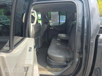 2011 Nissan Frontier SL Crew Cab Medium Bed – miniatura 10