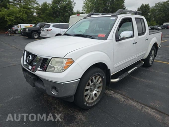2011 Nissan Frontier SL Crew Cab Medium Bed