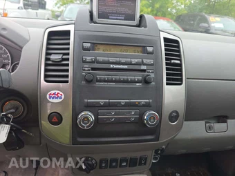 2011 Nissan Frontier SL Crew Cab Medium Bed - miniatura 10
